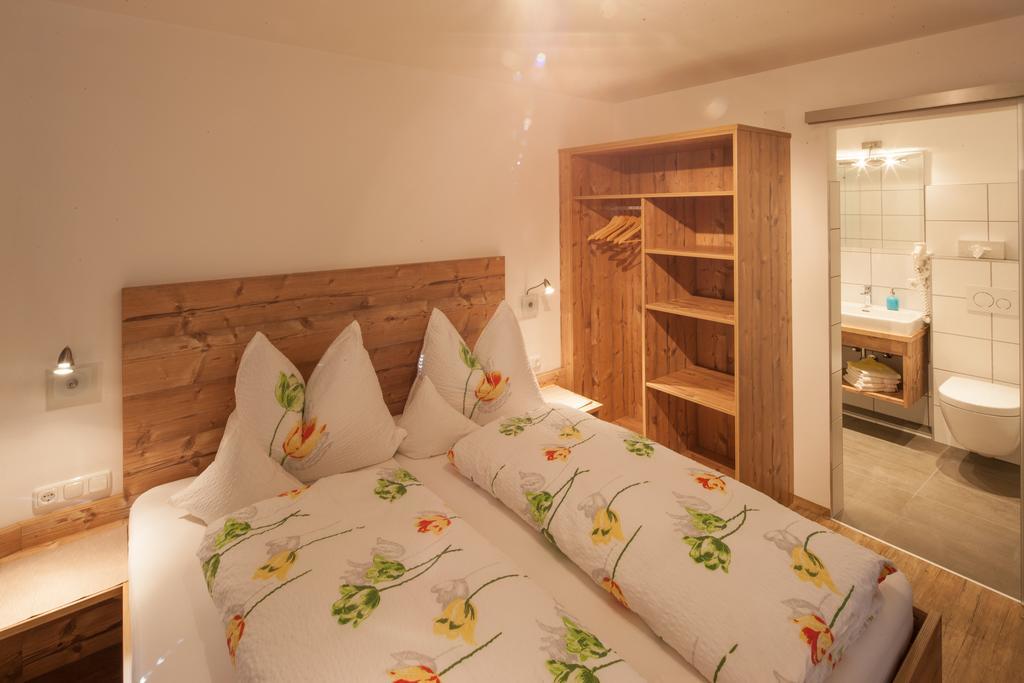 Appartements Al Castagno Ehrwald Exterior photo