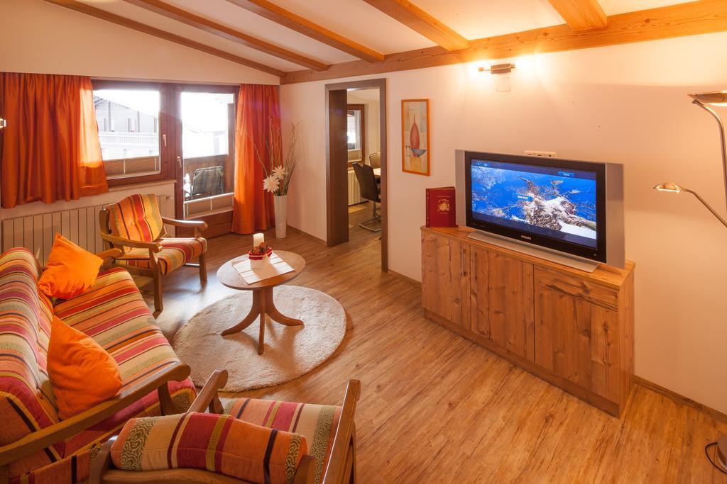 Appartements Al Castagno Ehrwald Exterior photo